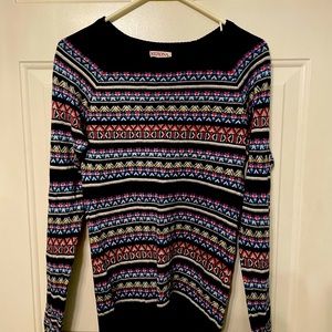 Merona sweater. Size Medium. Beautiful print.